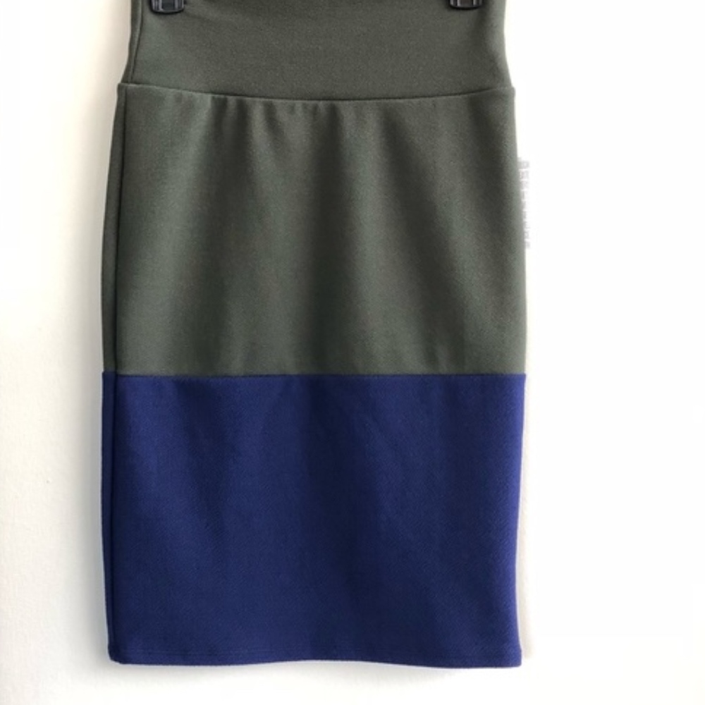 NWT LulaRoe Cassie Pencil Skirt Size Medium